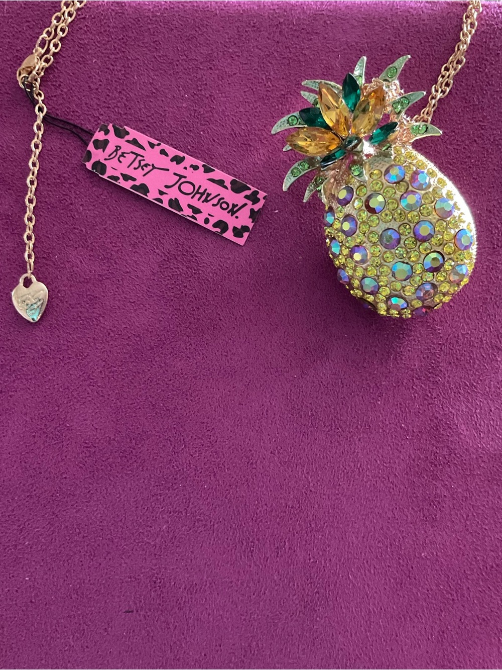 Betsey Johnson Rhinestone Pineapple Brooch Necklace Gold Tone Crystal NWT - Picture 6 of 7